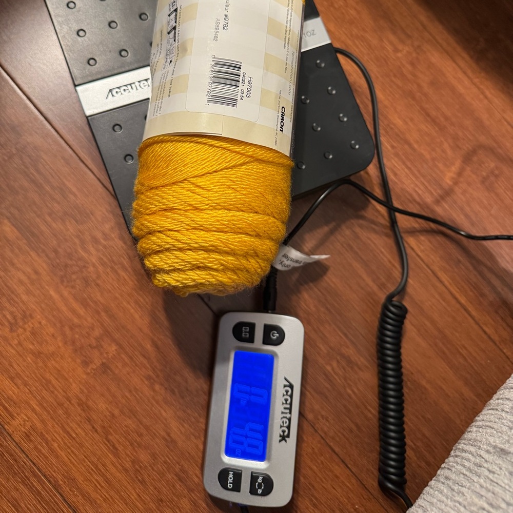 1 Partial Skein - Caron Simply Soft Yarn - Gold - Picture 5 of 5